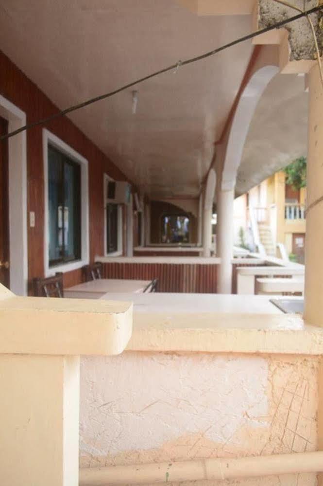 Alliyah'S Beach Resort Balabag  Exteriör bild